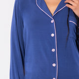 Pigiama con maglia a manica lunga, collo revers e pantalone lungo in modal - BLU - CH13