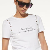 T-shirt in cotone stretch con stampa e borchie – TS08