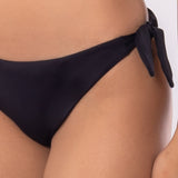 Bikini set push-up con coppe imbottite, lunette estraibili e ferretto e slip annodato - NERO - SJ06