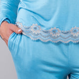 Pigiama Serafino Lungo in Viscosa e Pizzo - AZZURRO - PR11